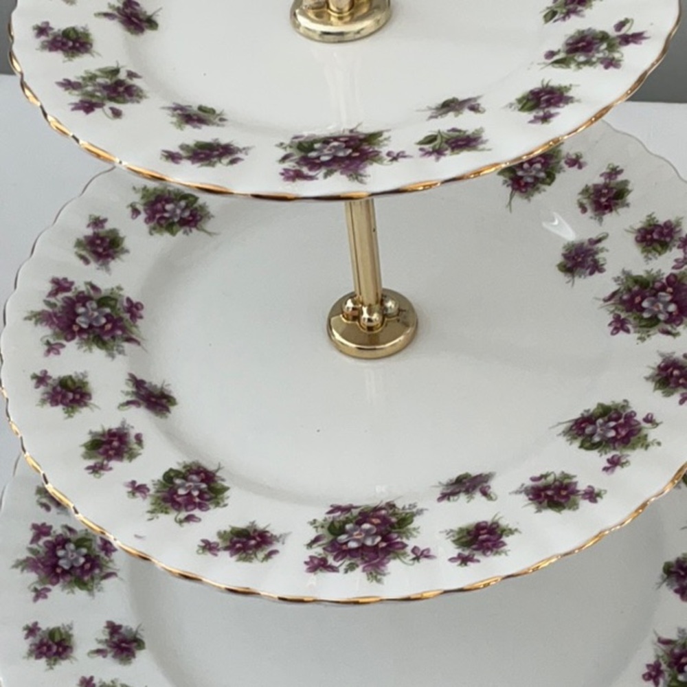 Elegant Floral Three-Tier Cake Stand By Royal Albert Sweet Violets pattern - Picture 4 of 4